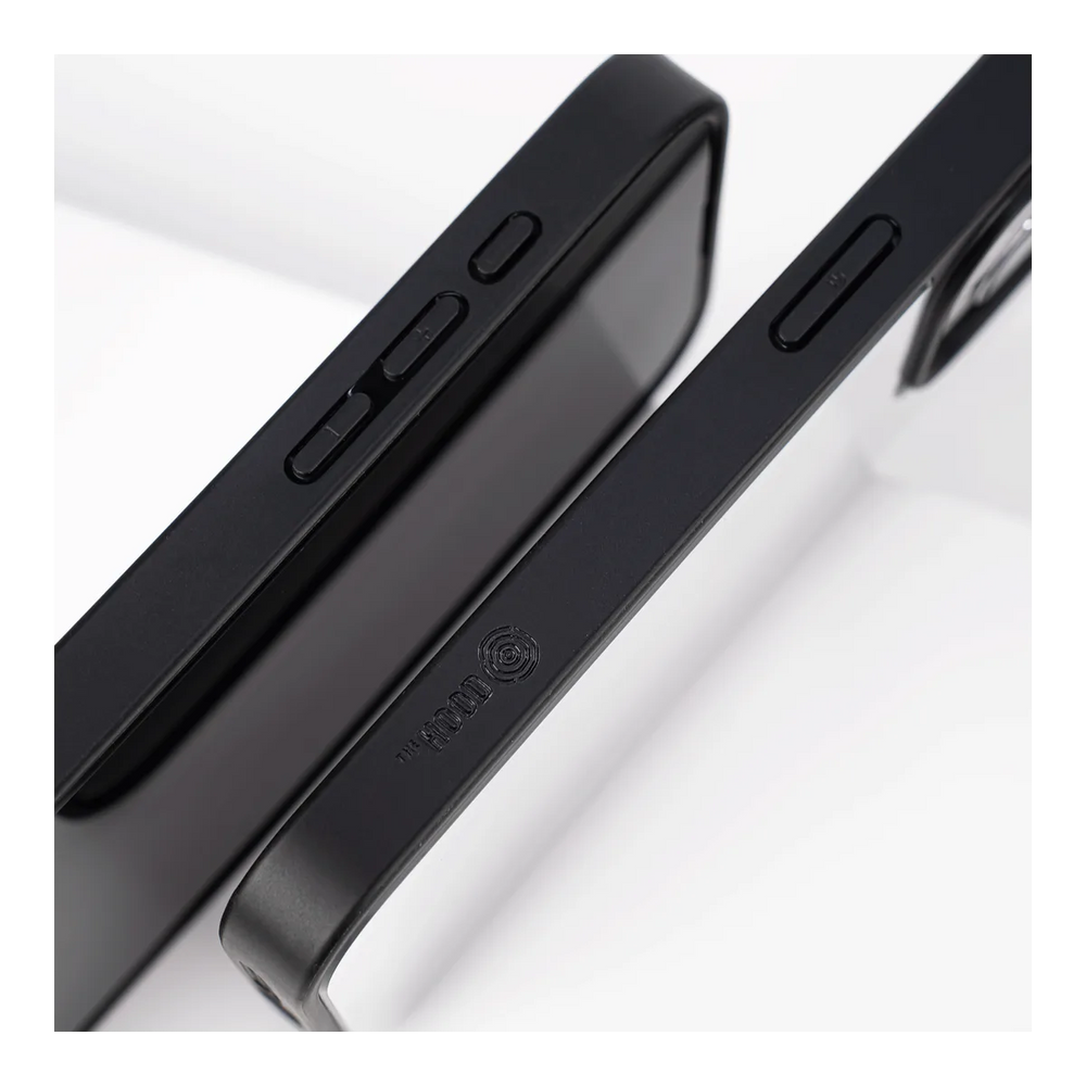 right-iphone-15-pro-max-superior-mirror-case-magsafe-compatible-black